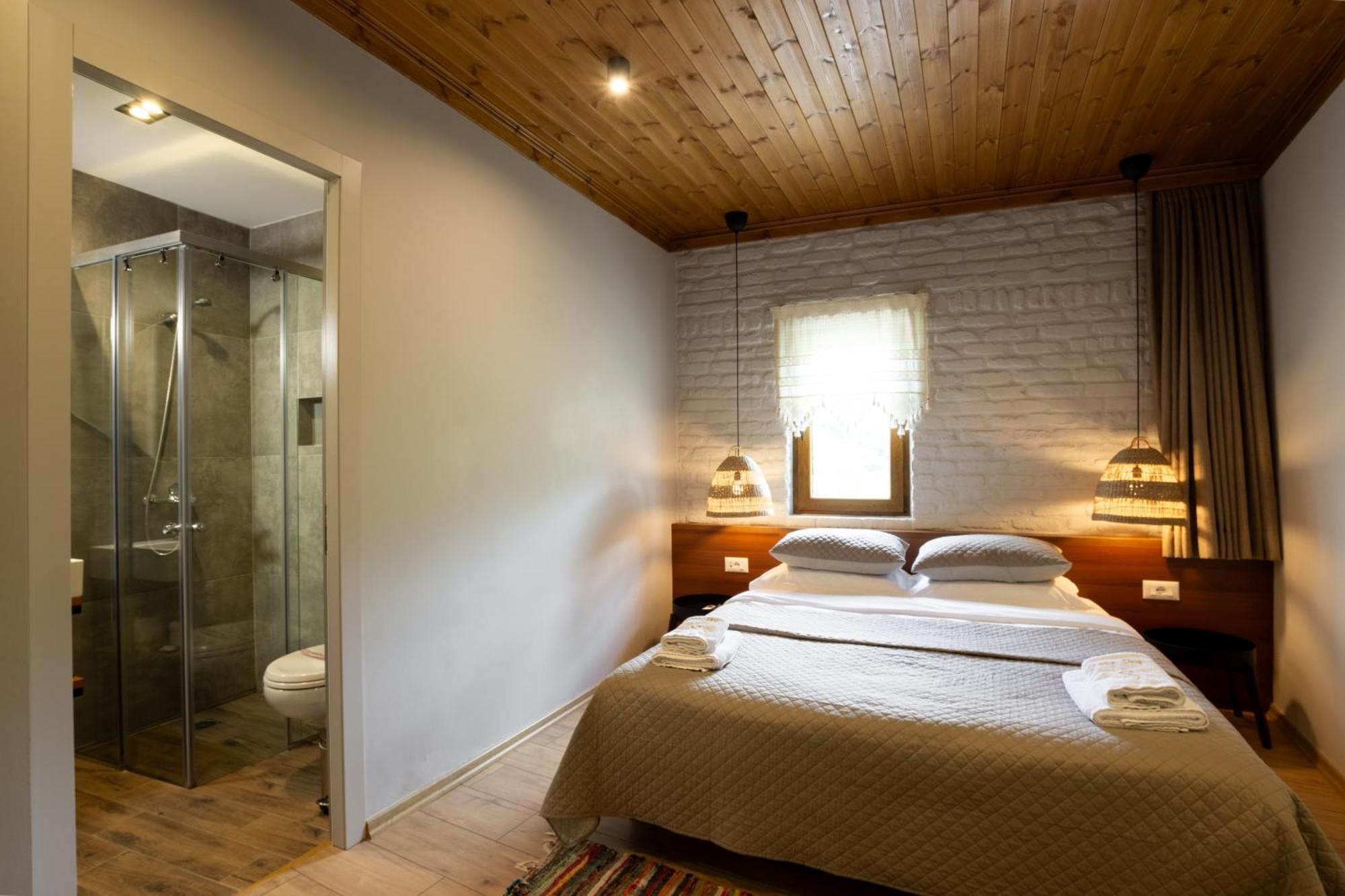 Gjirokastër The Stone Sky Hotel מראה חיצוני תמונה