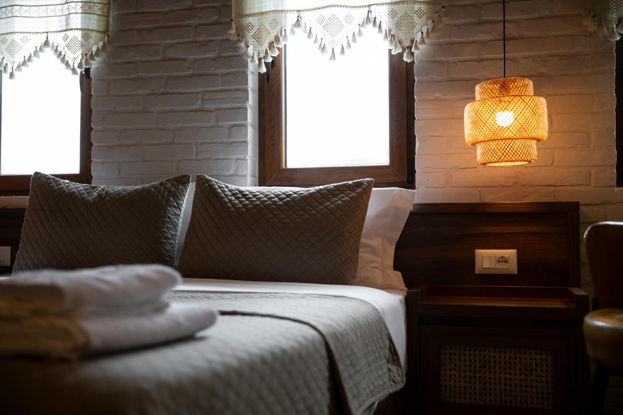 Gjirokastër The Stone Sky Hotel מראה חיצוני תמונה