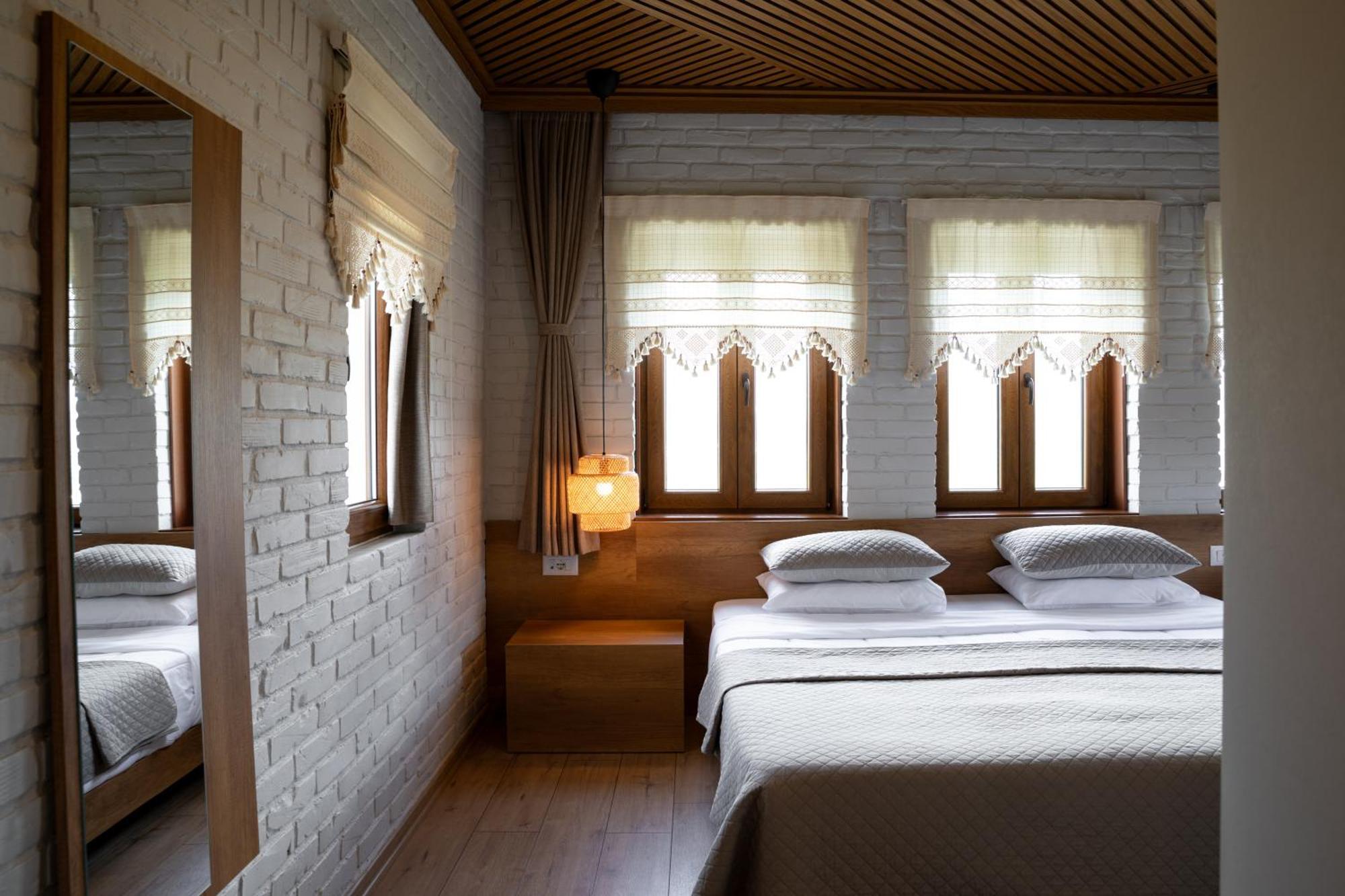 Gjirokastër The Stone Sky Hotel מראה חיצוני תמונה