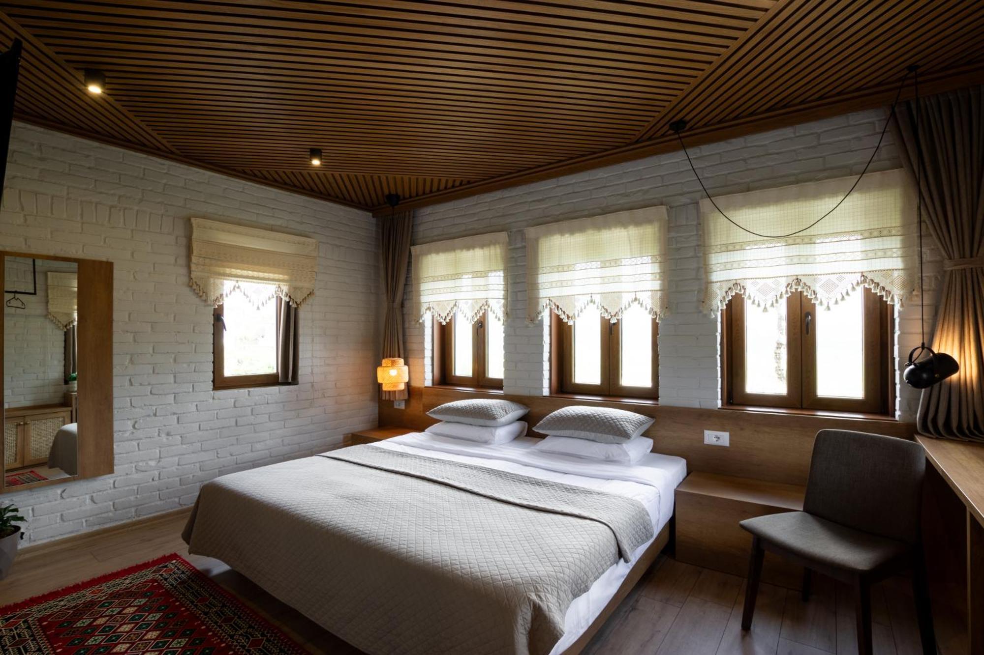 Gjirokastër The Stone Sky Hotel מראה חיצוני תמונה