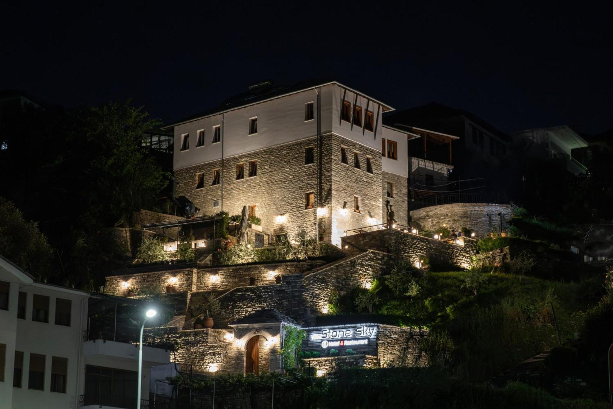Gjirokastër The Stone Sky Hotel מראה חיצוני תמונה