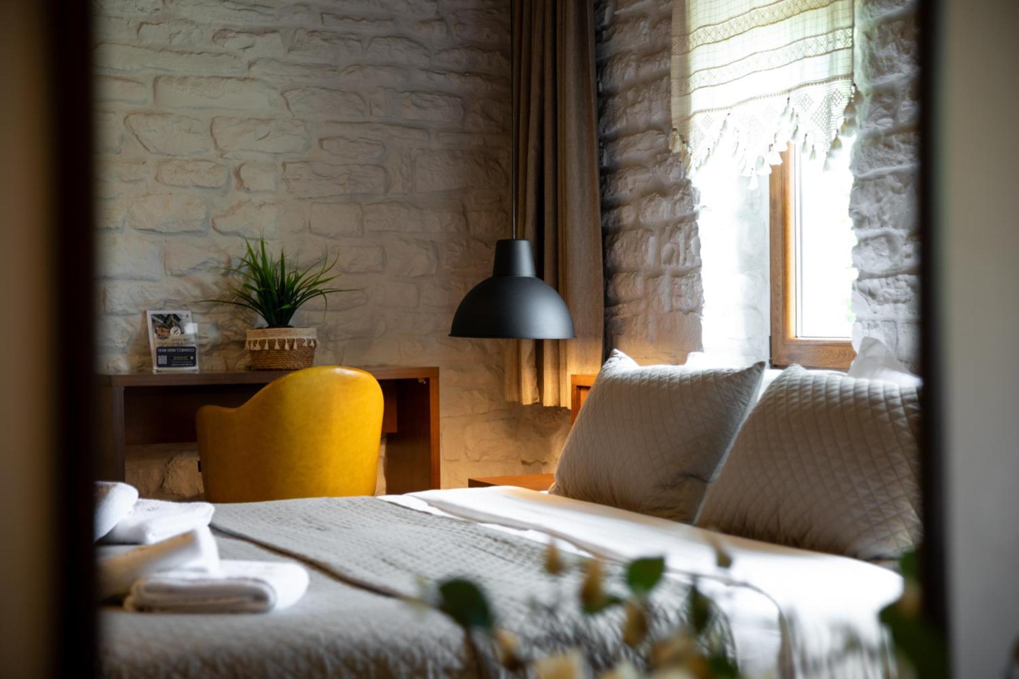 Gjirokastër The Stone Sky Hotel מראה חיצוני תמונה