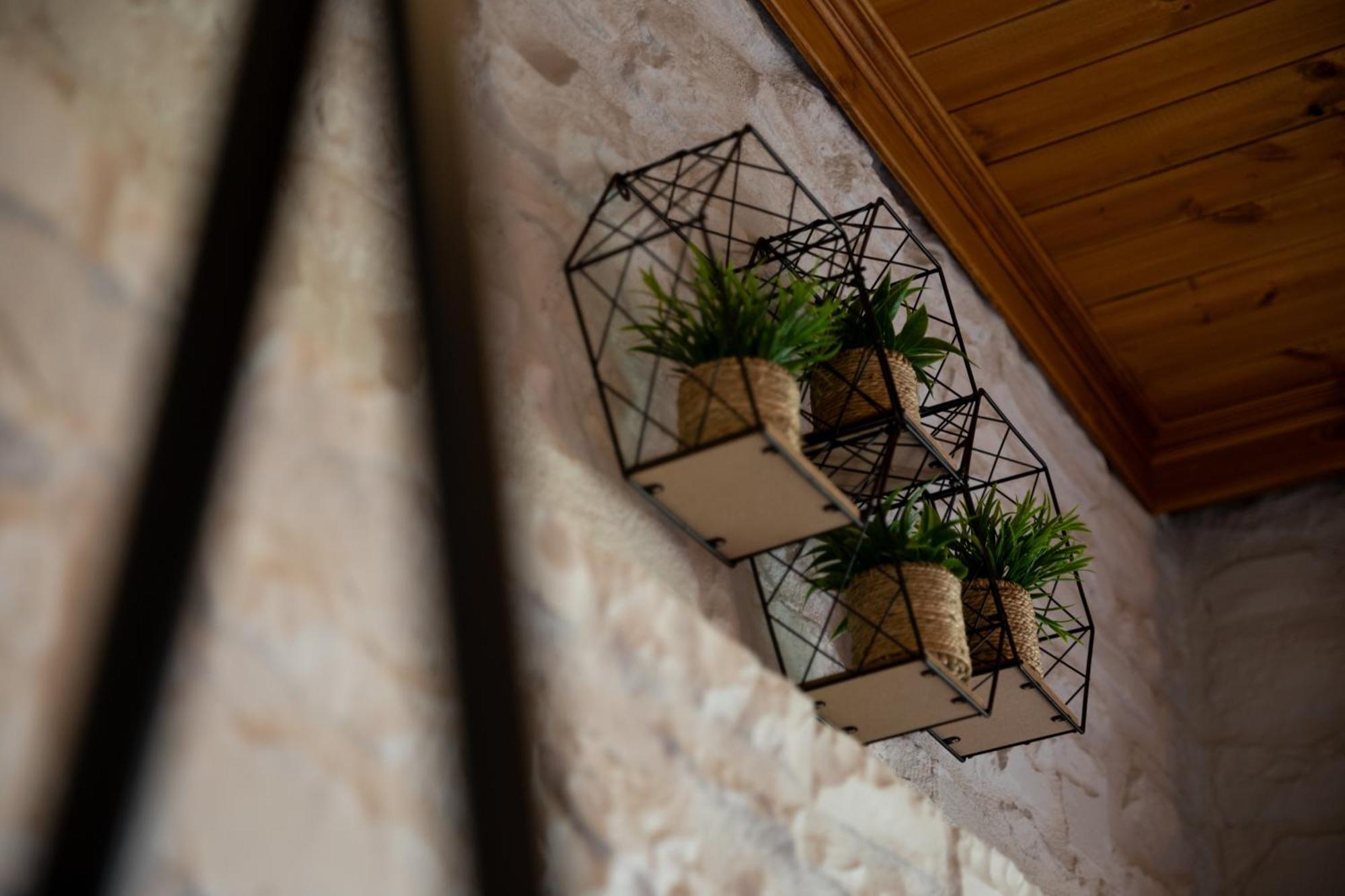 Gjirokastër The Stone Sky Hotel מראה חיצוני תמונה