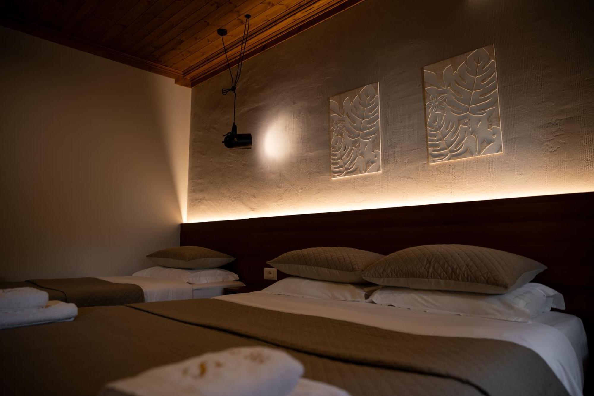 Gjirokastër The Stone Sky Hotel מראה חיצוני תמונה