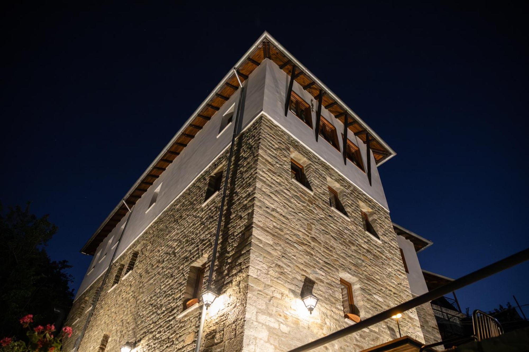 Gjirokastër The Stone Sky Hotel מראה חיצוני תמונה