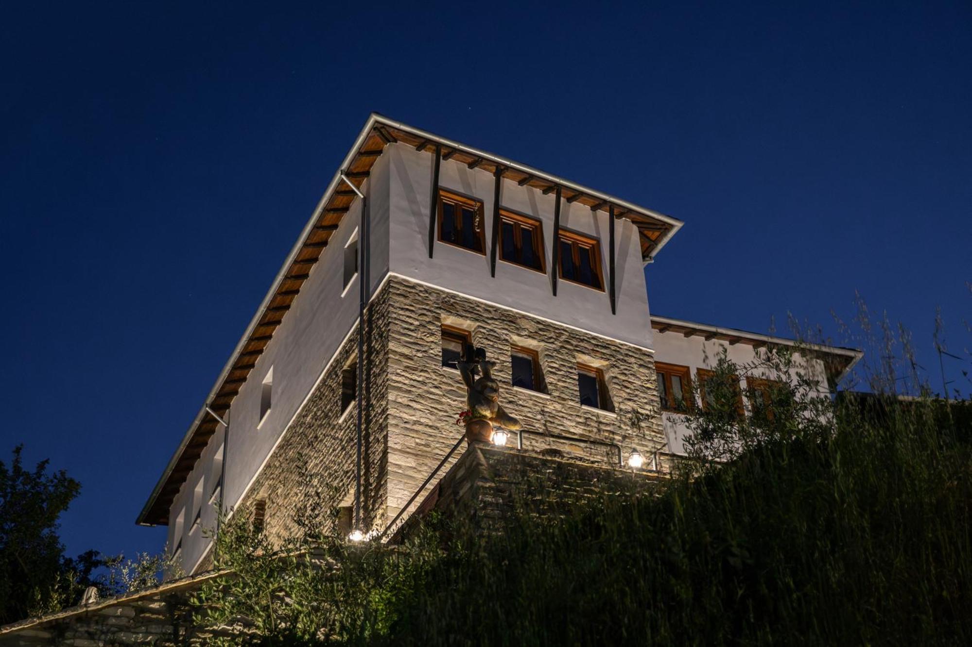 Gjirokastër The Stone Sky Hotel מראה חיצוני תמונה