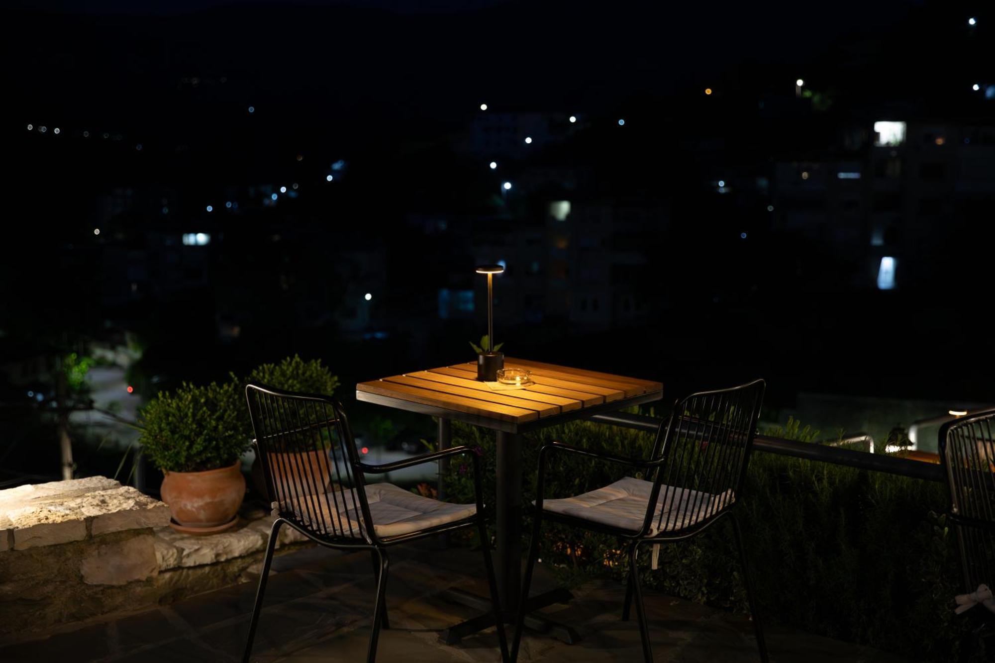 Gjirokastër The Stone Sky Hotel מראה חיצוני תמונה