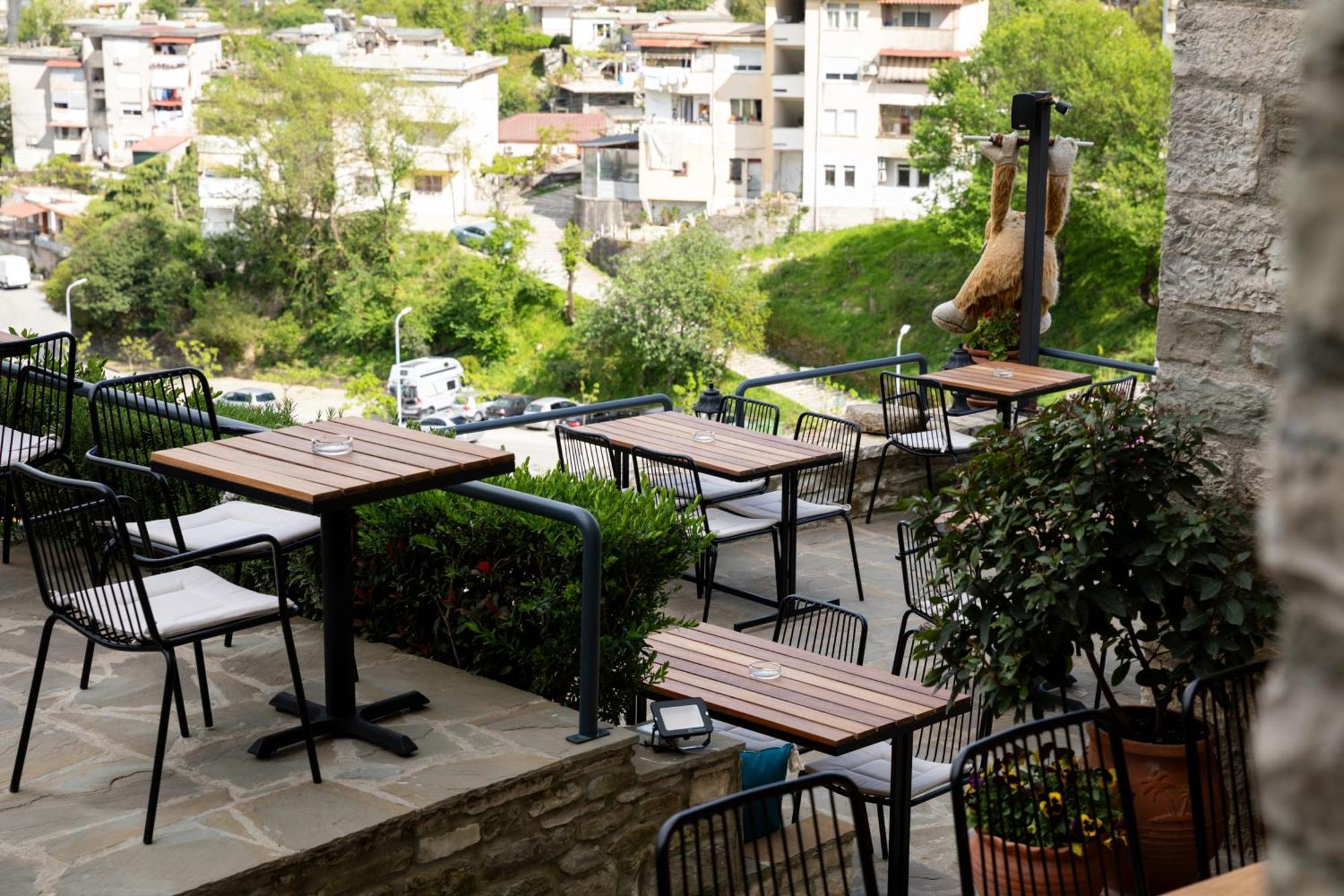 Gjirokastër The Stone Sky Hotel מראה חיצוני תמונה